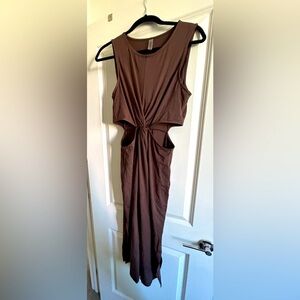 Beyond Yoga NWOT. Around The World Front Twist Dress size LARGE.